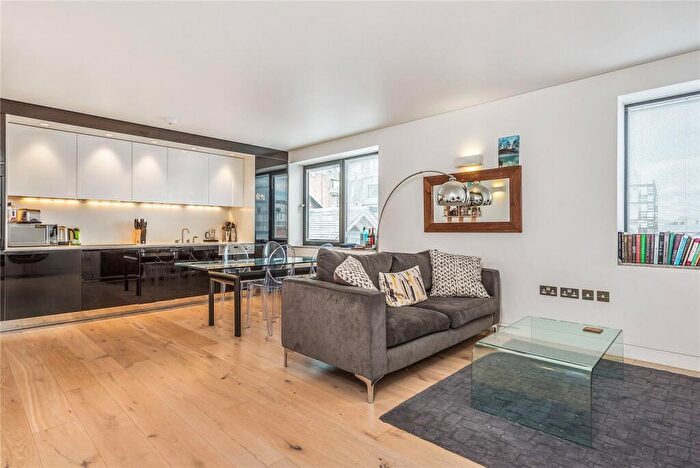 1 Bedroom Apartment To Rent In Kirby Street, Clerkenwell, London, EC1N