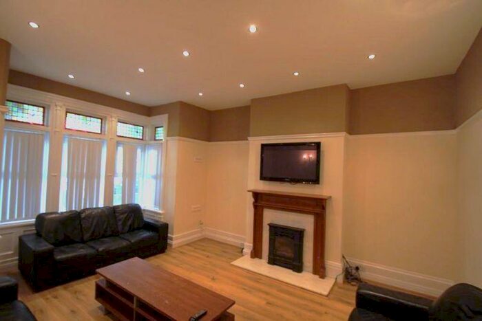 5 Bedroom Property To Rent In Sanderson Road, Newcastle Upon Tyne, NE2