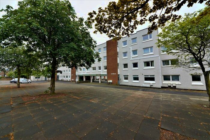 2 Bedroom Flat To Rent In Orkney Place, Kirkcaldy, KY1