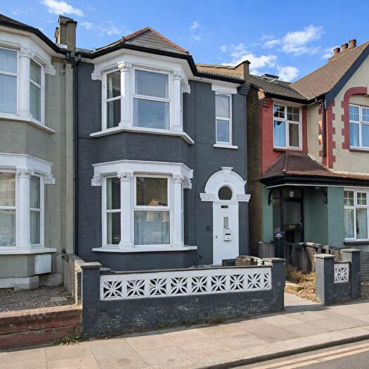 3 Bedroom Property To Rent In Shelbourne Road, London, N17