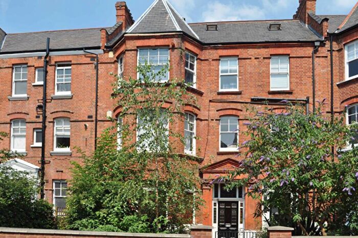 1 Bedroom Flat To Rent In Canfield Gardens, South Hampstead, NW6