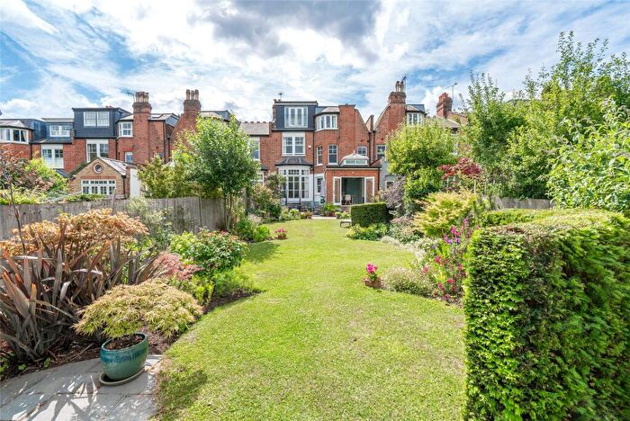 5 Bedroom Terraced House For Sale In Cranley Gardens, London, N10