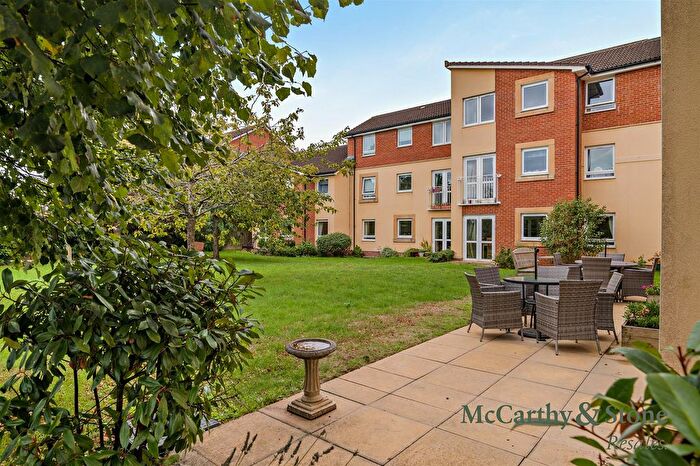 2 Bedroom Flat For Sale In Fussells Court, Station Road, Worle, Weston-Super-Mare, BS22