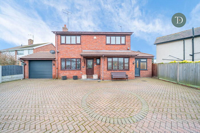 2 Bedroom Detached House For Sale In Green Lane, Great Sutton, Ellesmere Port, CH66