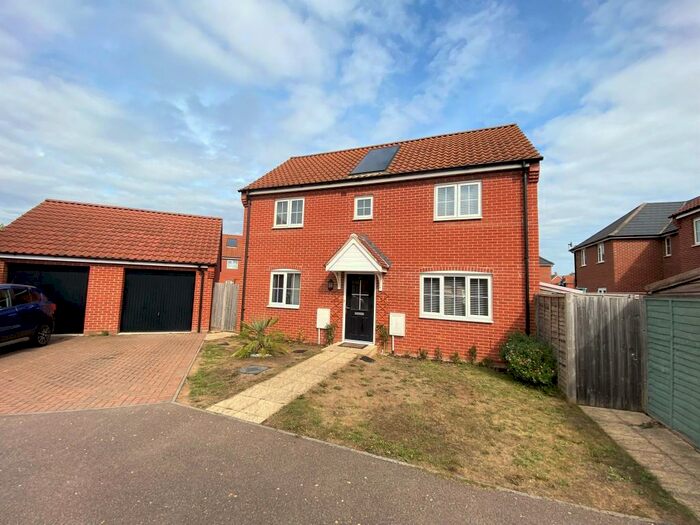 3 Bedroom Detached House To Rent In Jeckyll Road, Wymondham, NR18