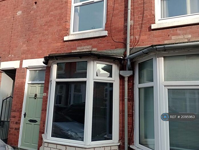 2 Bedroom Terraced House To Rent In St. Stephens Avenue, Nottingham, NG2
