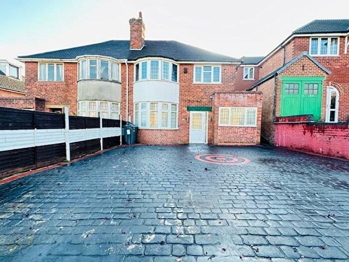 4 Bedroom House To Rent In Shipton Road, Sutton Coldfield, B72