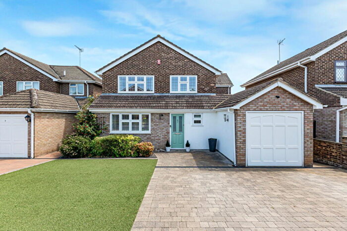 4 Bedroom Detached House For Sale In Archer Way, Swanley, BR8