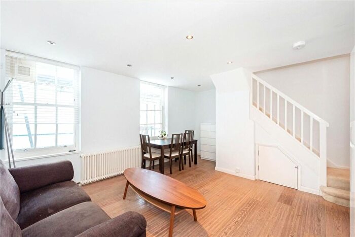 2 Bedroom Apartment To Rent In Bourne Estate, Portpool Lane, London, EC1N