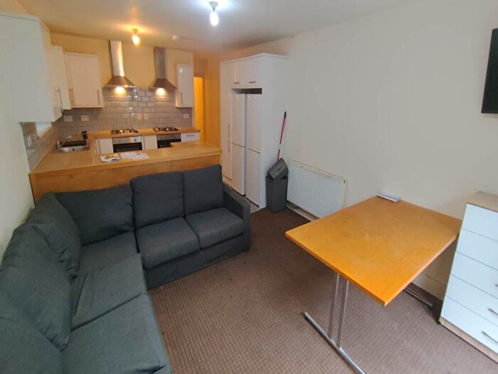 7 Bedroom House To Rent In Wyeverne Road, Cathays, Cardiff, CF24