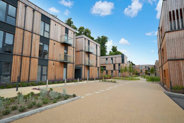 2 Bedroom Flat To Rent In Clock House Gardens, Welwyn, AL6