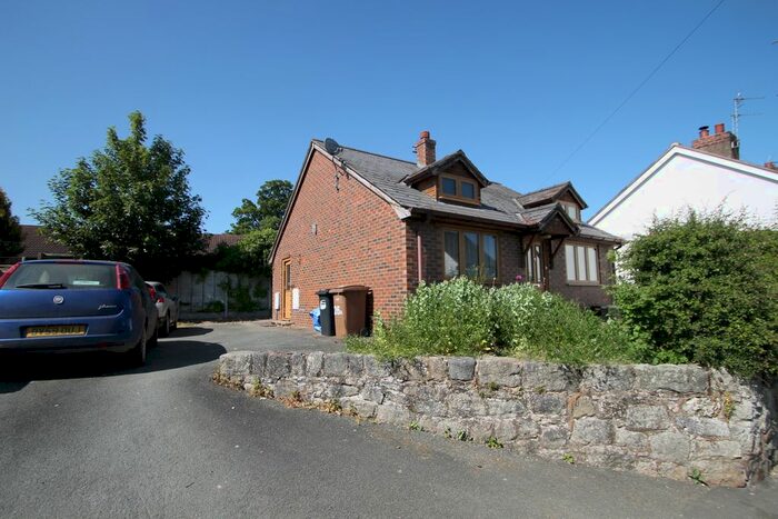 2 Bedroom Detached Bungalow To Rent In Penylan Lane, Oswestry, SY11