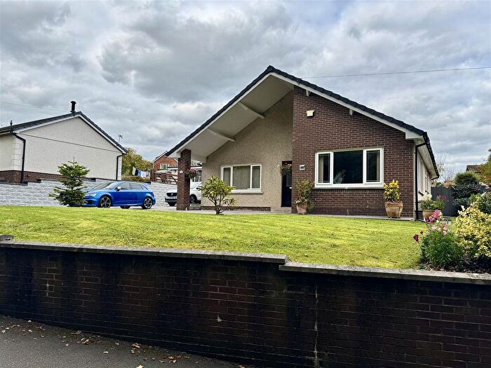 3 Bedroom Detached Bungalow For Sale In Tycroes Road, Tycroes, Ammanford, SA18