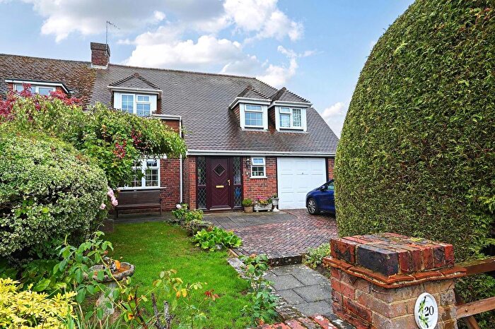 4 Bedroom End Of Terrace House For Sale In School Lane, Peasmarsh, Rye, TN31