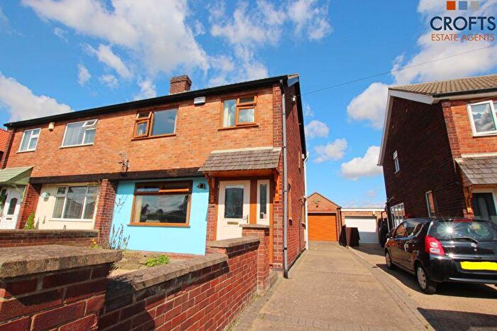 3 Bedroom Semi-Detached House For Sale In Chapel Road, Habrough, DN40