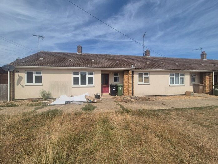 1 Bedroom Bungalow For Sale In School Road, Walton Highway, Wisbech, Cambridgeshire, PE14