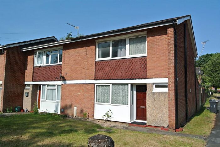 5 Bedroom End Of Terrace House To Rent In Cherrywood Avenue, Englefield Green, Egham, TW20