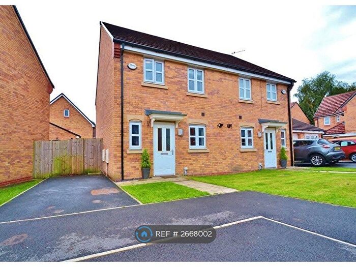3 Bedroom Semi-Detached House To Rent In Christie Lane, Salford, M7