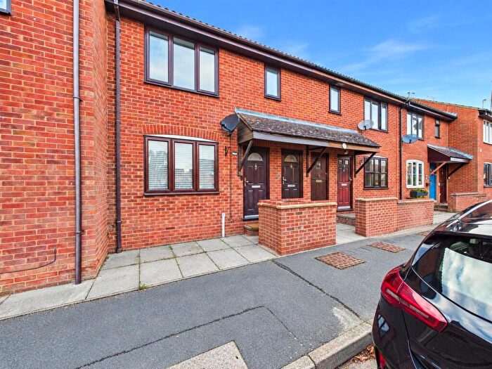 1 Bedroom Maisonette For Sale In Snoreham Gardens, Latchingdon, CM3