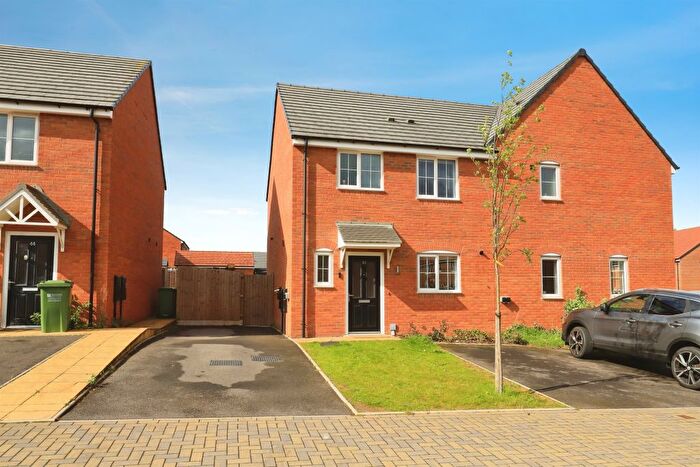 3 Bedroom Semi Detached House For Sale In Duke Street, Kidderminster, DY10