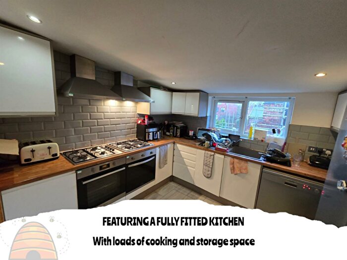 10 Bedroom House To Rent In Aubrey Road Manchester, M14