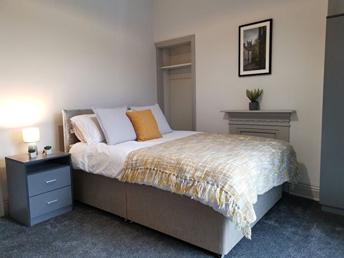 1 Bedroom Flat To Rent In De Grey Street, Hull, HU5