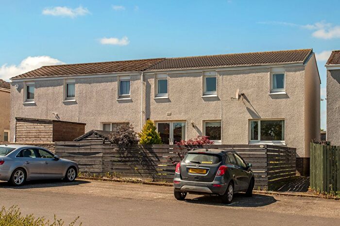 3 Bedroom End Of Terrace House For Sale In Pennelton Place, Bo'ness, EH51