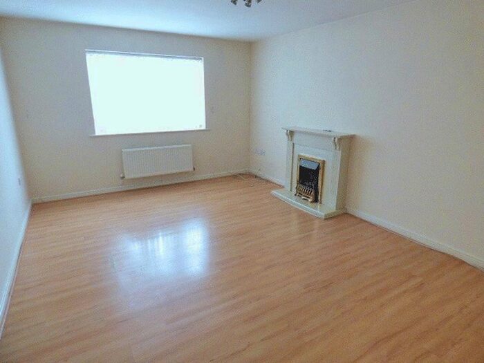 2 Bedroom Flat To Rent In Victoria Court, Sunderland, SR2