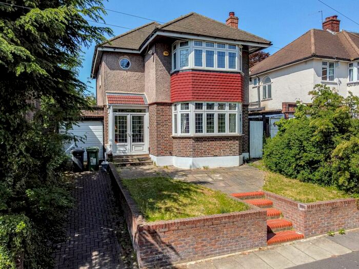 3 Bedroom House To Rent In Featherstone Avenue, Forest Hill, London, SE23