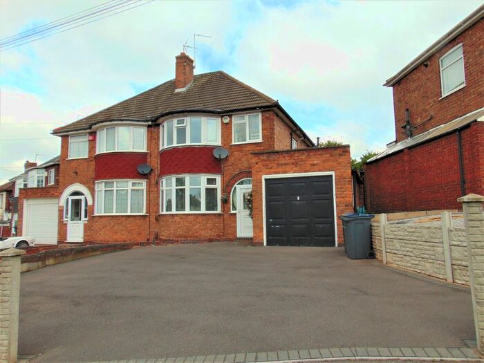 3 Bedroom Semi-Detached House To Rent In Rocky Lane, Birmingham, B42