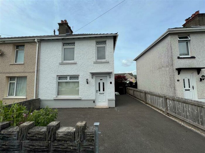 2 Bedroom House To Rent In Illtyd Street, Neath, SA11