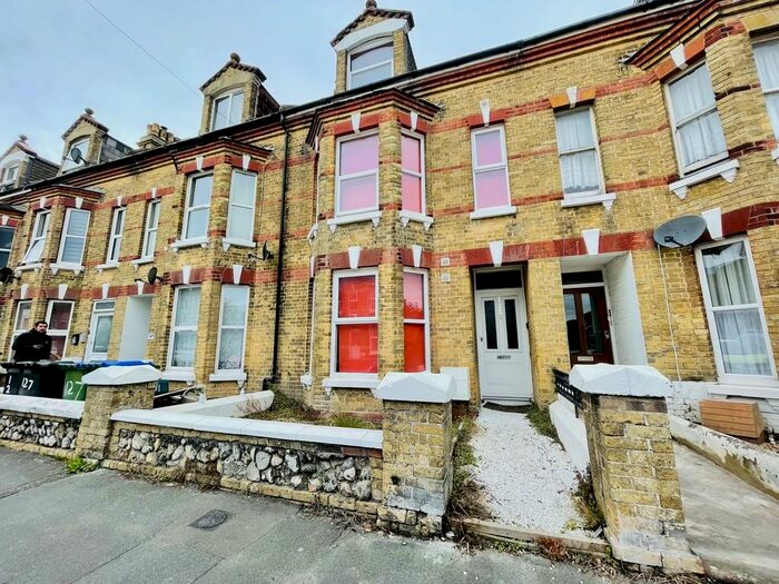 1 Bedroom Terraced House To Rent In Bayford Road, Littlehampton, BN17
