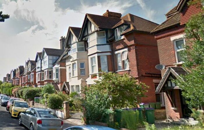 2 Bedroom Maisonette To Rent In Kingsnorth Gardens, Folkestone, CT20