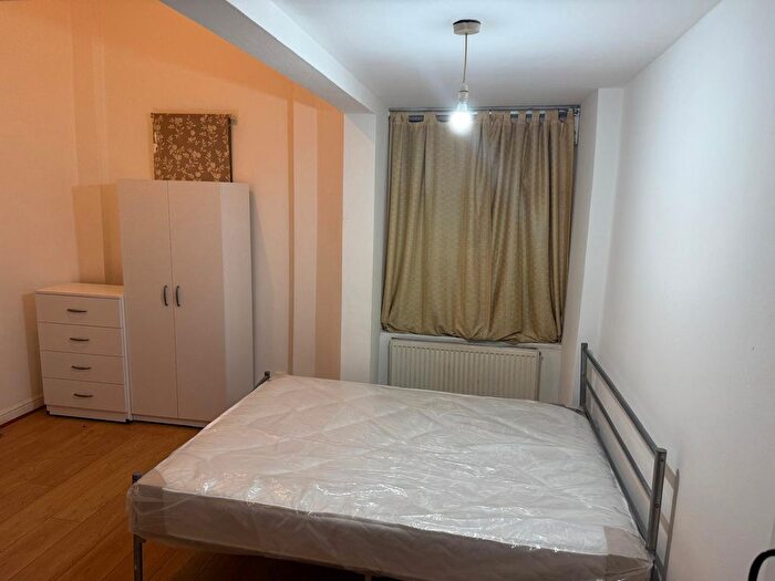Studio To Rent In Barnabas Road, London, E9