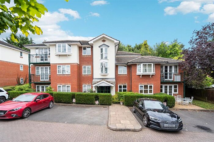 2 Bedroom Flat For Sale In Gloucester Court, Moorfield Road, Denham Green, UB9