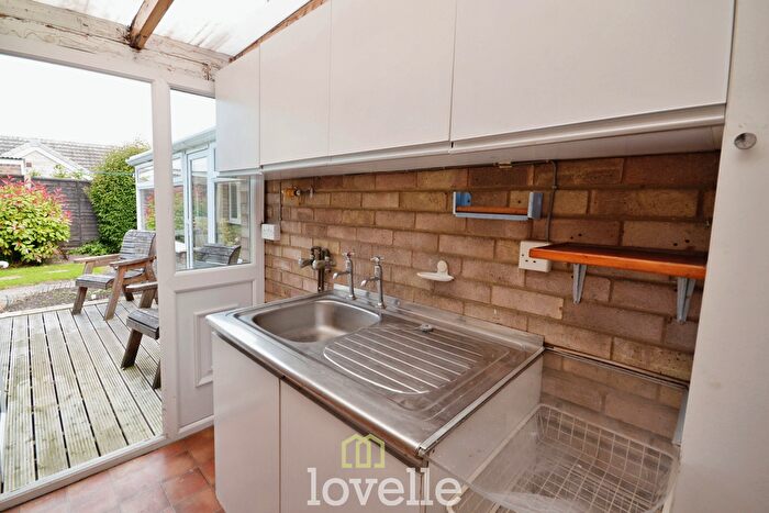 3 Bedroom Detached Bungalow For Sale In Inghams Road, Tetney, DN36