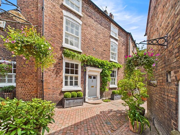 4 Bedroom Town House For Sale In Severn Bank, Ironbridge, Telford, Shropshire., TF8