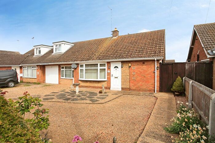 2 Bedroom Semi Detached Bungalow For Sale In School Road, Newborough, Peterborough, PE6