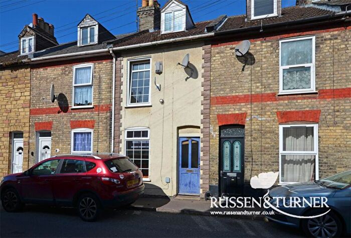 3 Bedroom Terraced House For Sale In Located Close To The Town Centre On George Street, PE30