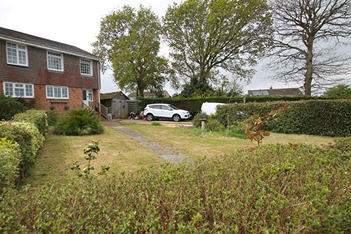 End Of Terrace House To Rent In Mayfield Drive, Newport, Isle Of Wight, PO30