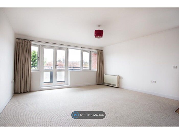2 Bedroom Flat To Rent In The Savoy, Shirehampton, Bristol, BS11