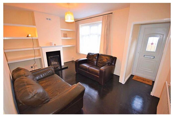 2 Bedroom Terraced House To Rent In Dagenham, RM9