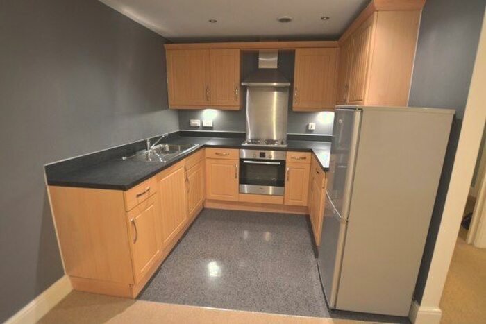 2 Bedroom Flat To Rent In Royal Troon Drive, Wakefield WF1