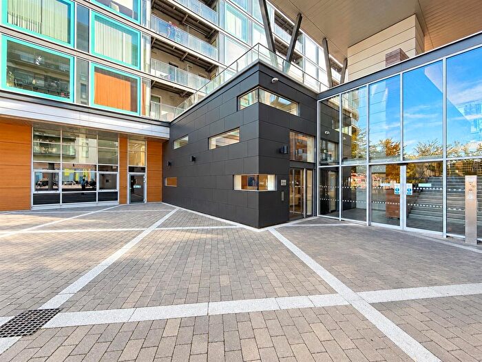 Studio For Sale In Station Approach, Hayes, UB3