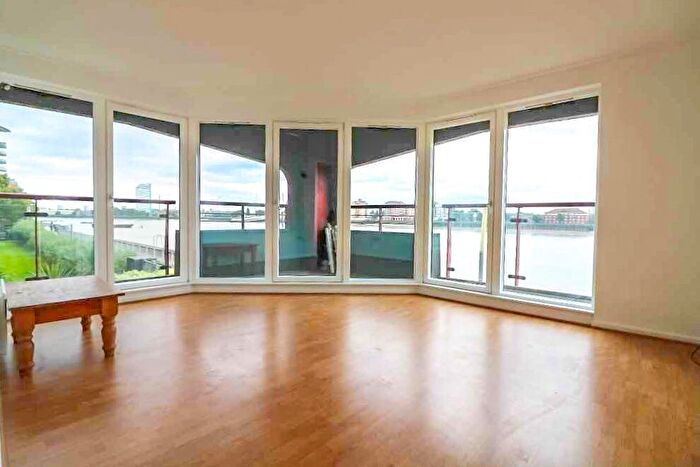 2 Bedroom Flat To Rent In Seacon Tower, Hutchings Street, London, E14