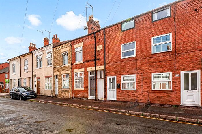 3 Bedroom Terraced House For Sale In Cavendish Road, Aylestone, LE2