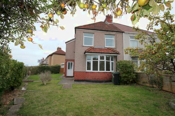 3 Bedroom Semi-Detached House To Rent In Alexandra Gardens, Bristol, BS16