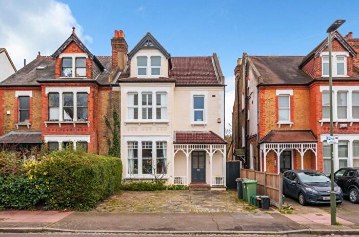1 Bedroom Flat To Rent In Queens Road, Beckenham, BR3