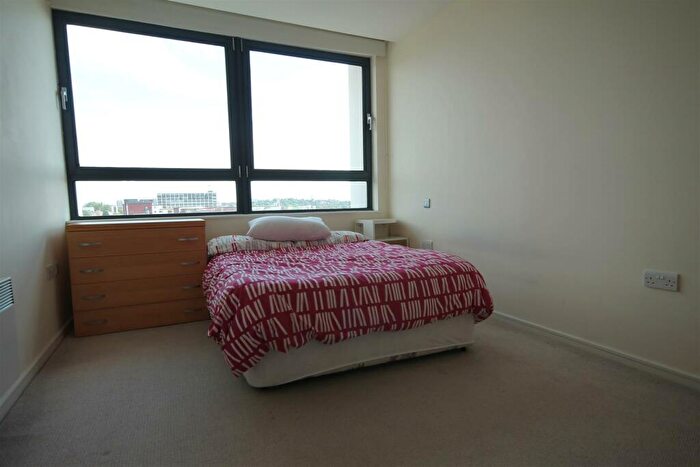2 Bedroom Apartment To Rent In Lvl Apt Degrees North, City Centre, NE1