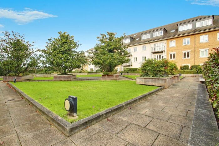 1 Bedroom Flat To Rent In Burlington House, Park Lodge Avenue, West Drayton, UB7